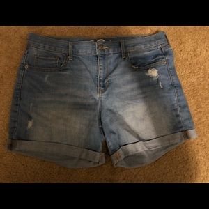 super cute, old navy, jean shorts!